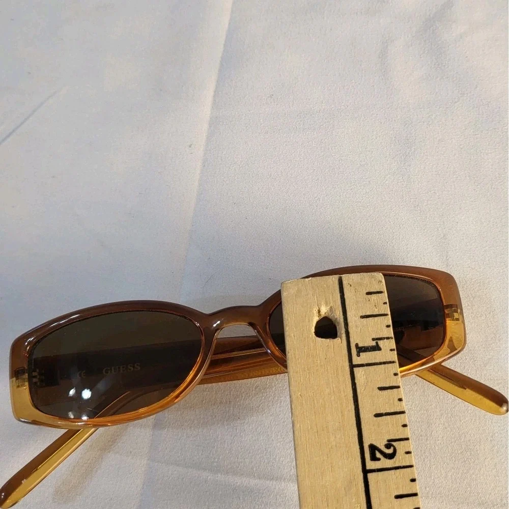 Vintage Guess Rectangle Small Womens Brown Tan Sunglasses Frames GU 6106 Y2K